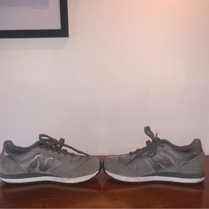 Size 6.5 worn only once (for less than 1 hour) new balance shoes